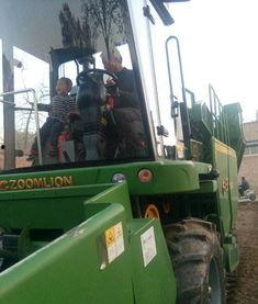 国产新型玉米收割机视频,高效智能，引领农业现代化新篇章