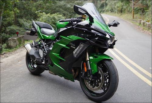 国产h2帅气骑行视频